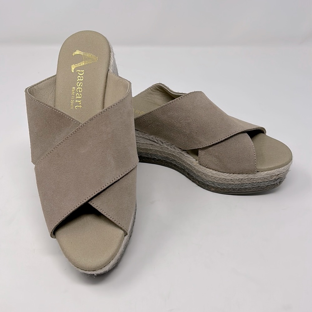 Apaseart Tan Neutral Colored Straw Bottom Platform Sandals Made In Spain Size 37